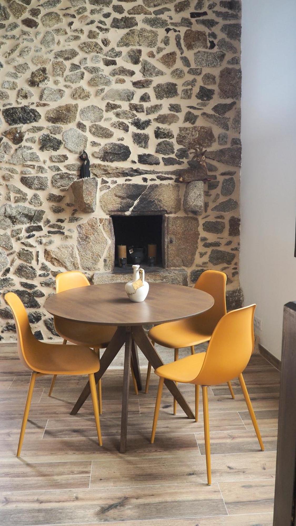 Apartamentos Muralla Sacra Sober Kültér fotó