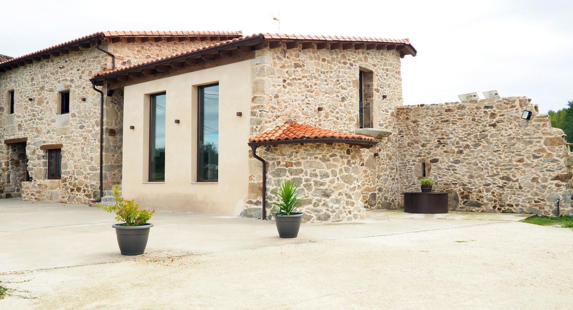 Apartamentos Muralla Sacra Sober Kültér fotó
