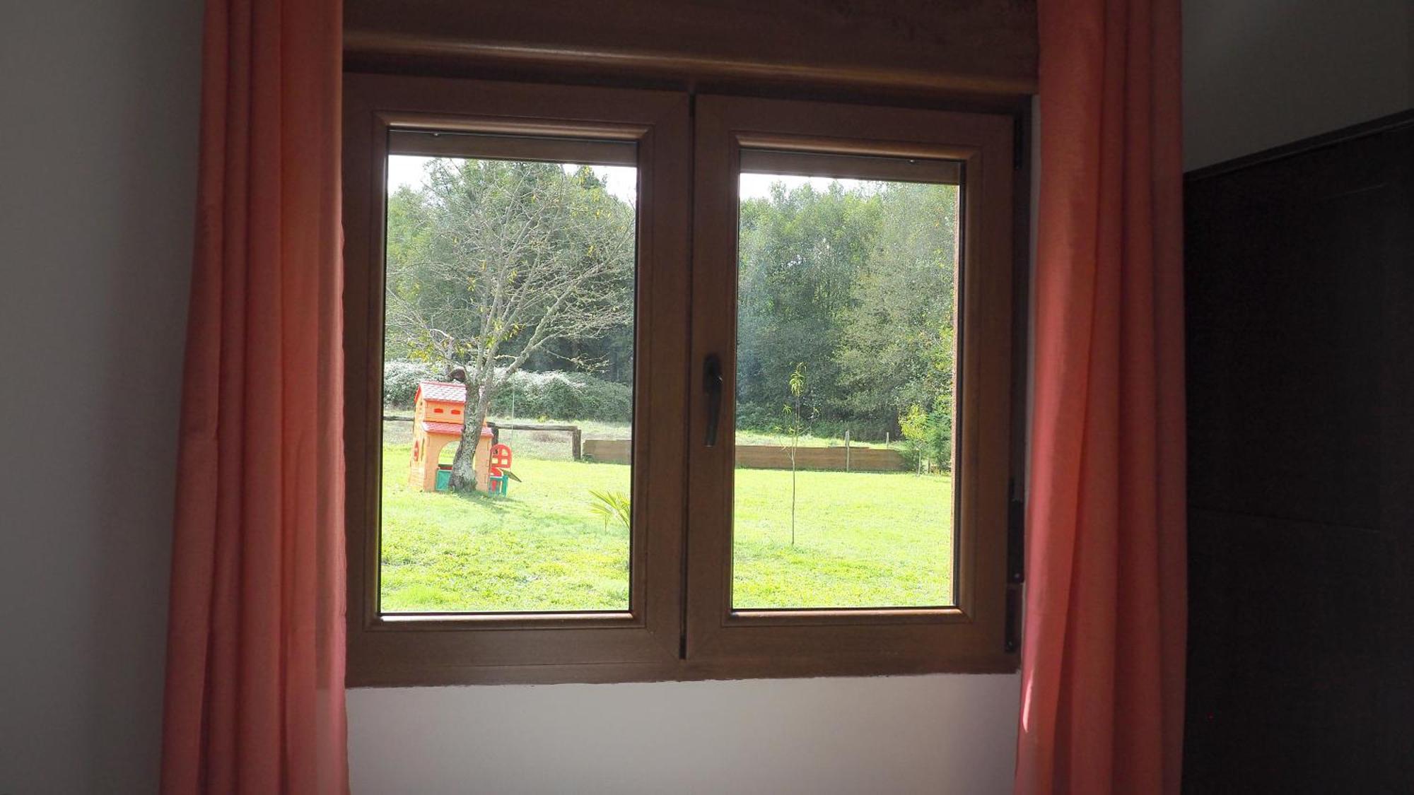Apartamentos Muralla Sacra Sober Kültér fotó