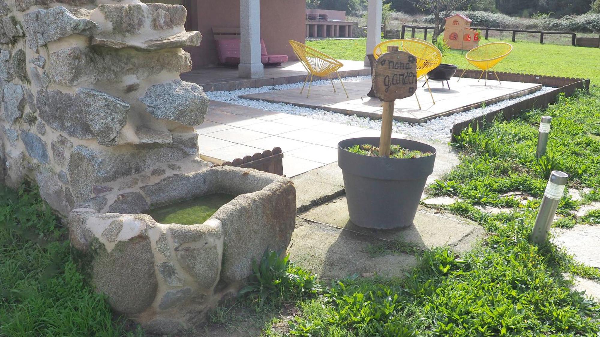 Apartamentos Muralla Sacra Sober Kültér fotó