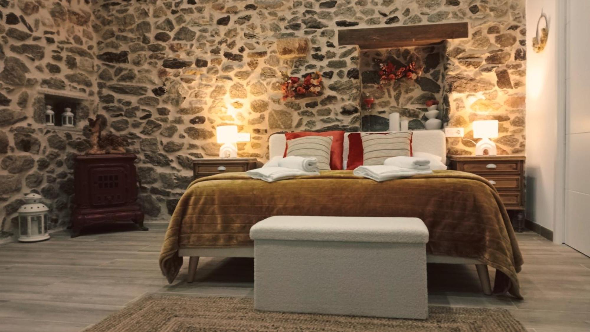 Apartamentos Muralla Sacra Sober Kültér fotó