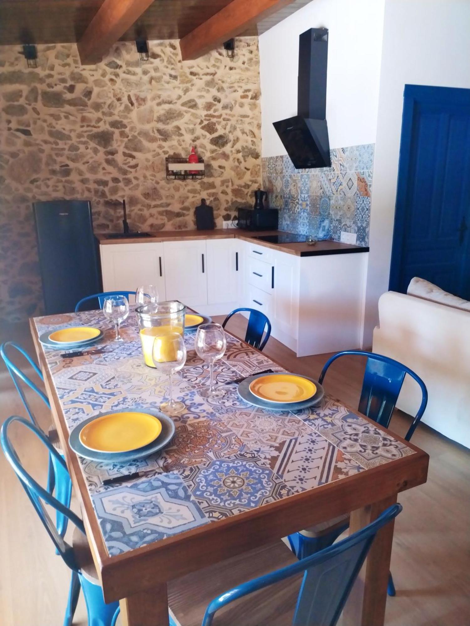 Apartamentos Muralla Sacra Sober Kültér fotó